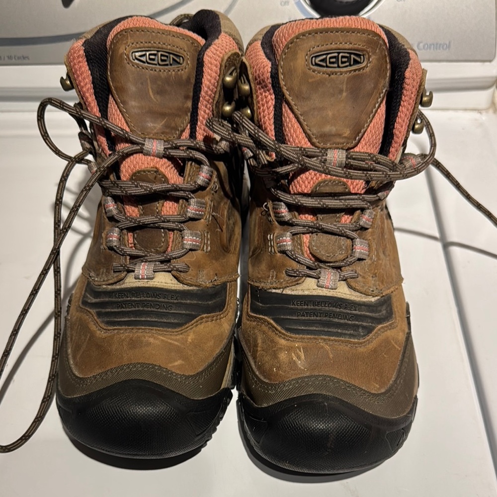KEEN Brown and Pink Hiking Boots